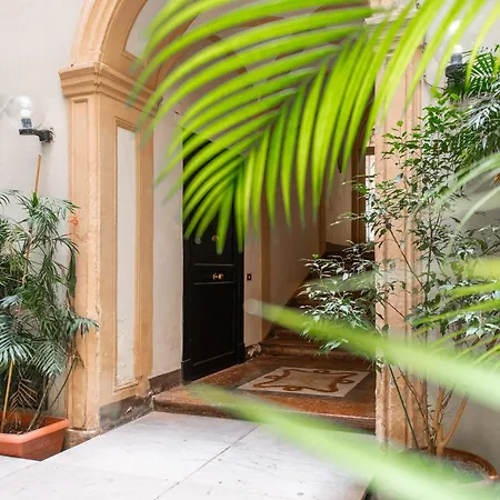 Cathedral Flat Centro Apartment Palermo